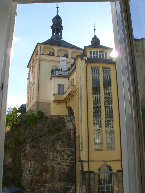 Apartment In City Center - Morassi Karlsbad Eksteriør billede