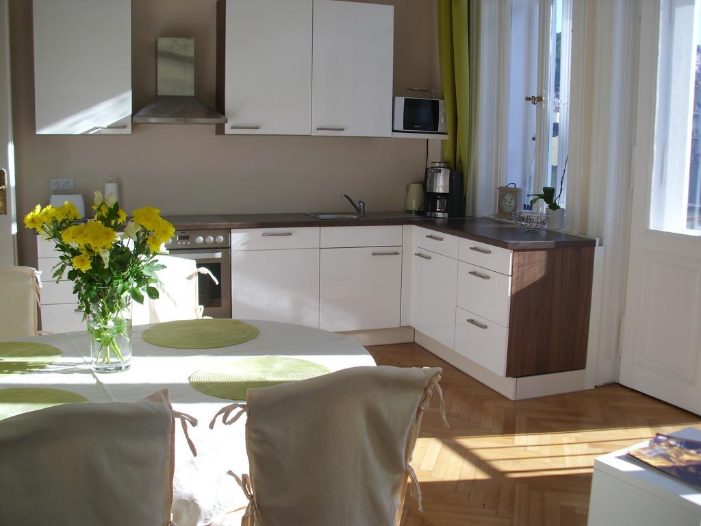 Apartment In City Center - Morassi Karlsbad Eksteriør billede